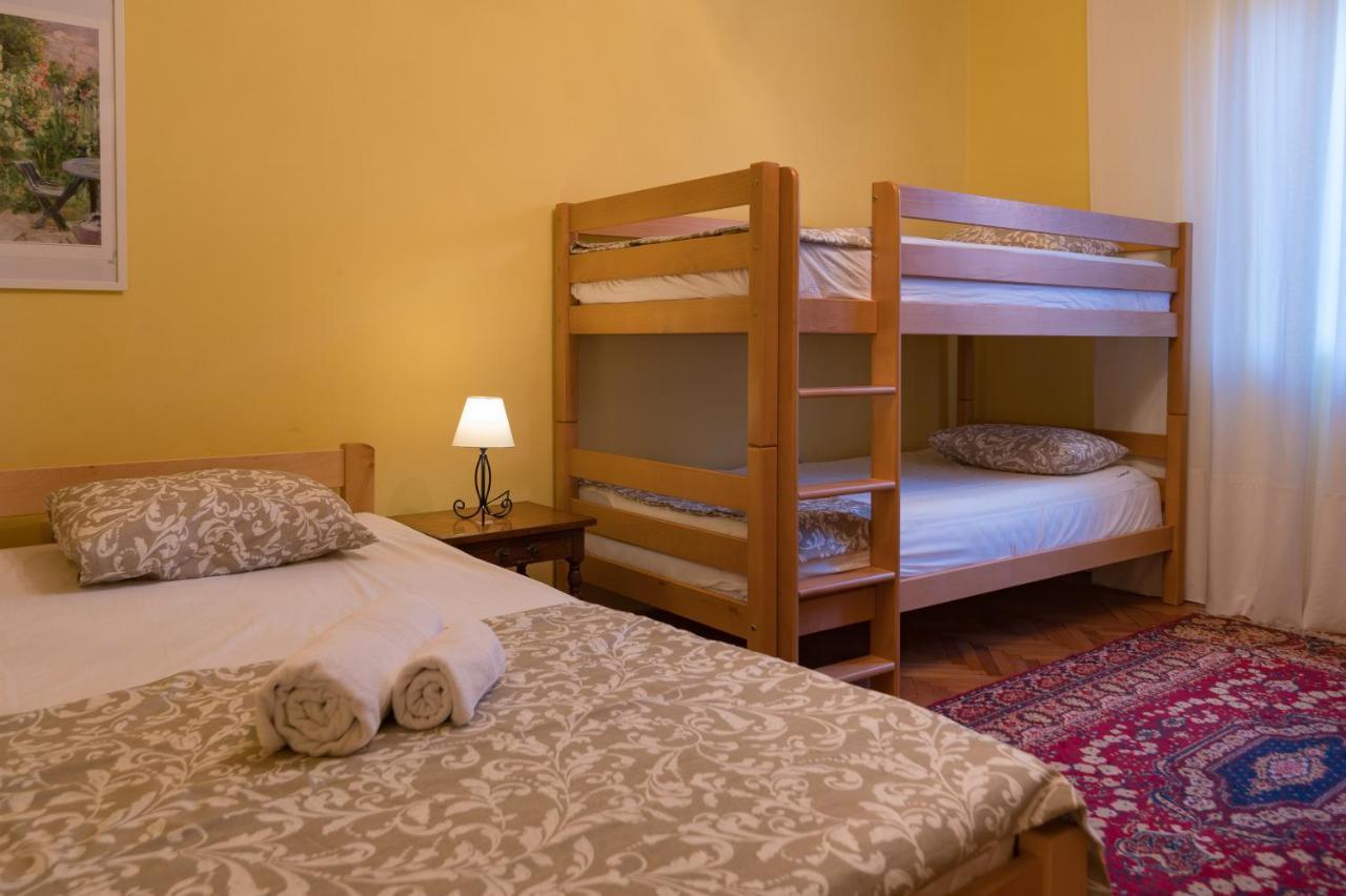 Holiday Home Nives Тиват Экстерьер фото